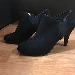 Nine West booties